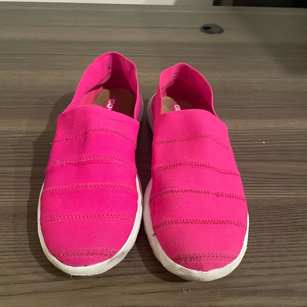 Bright Hot Pink Resalyte Running Shoes